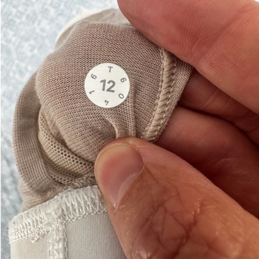 Lululemon Free To Be Serene Bra White Strappy Back Yoga Sports Bra Size 12